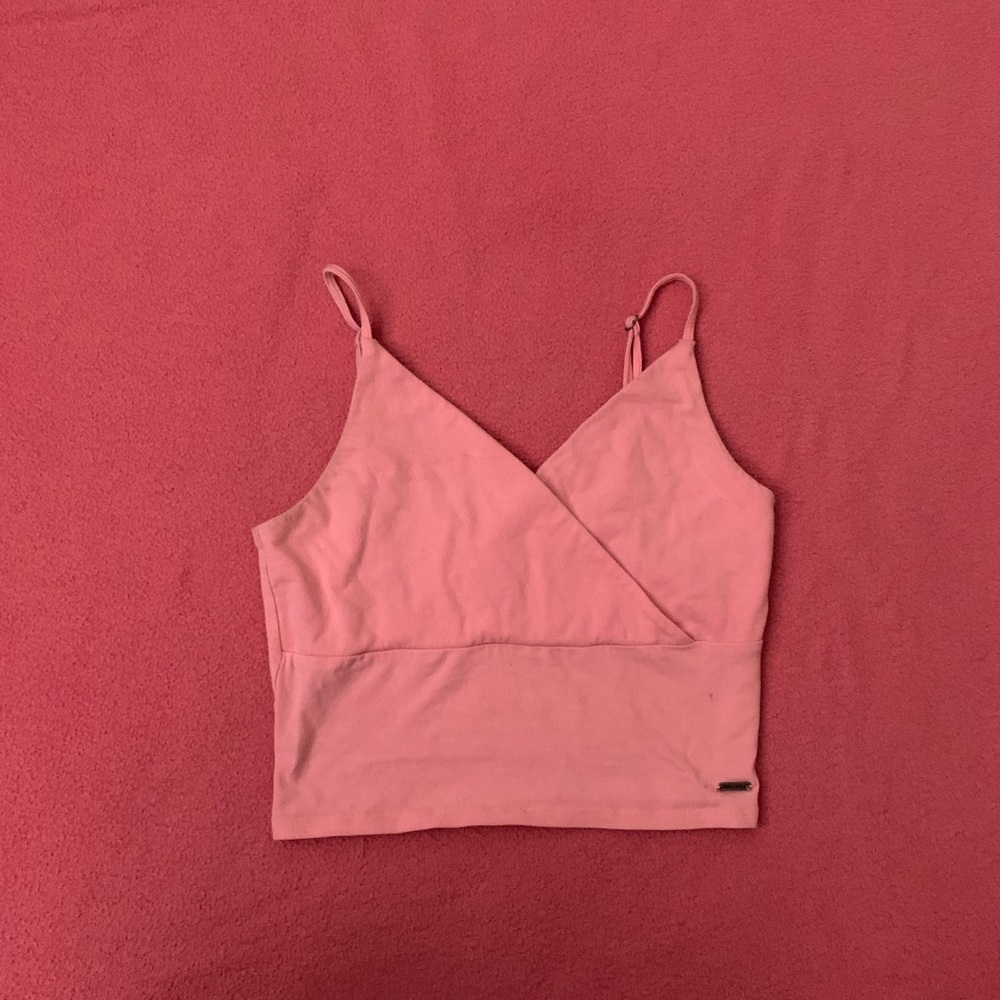 Hollister top